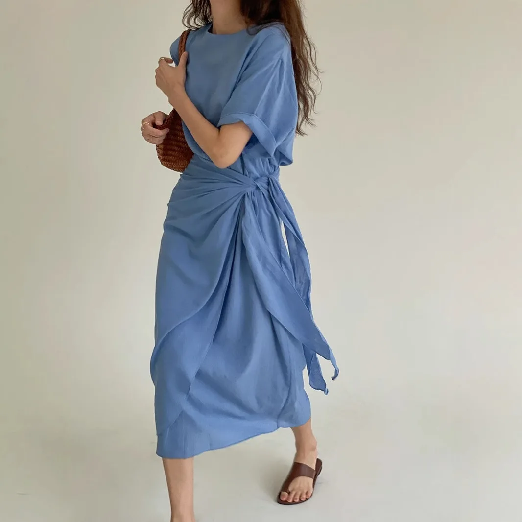 Robe midi en lin pour femme, col rond, manches courtes, nouée sur le côté, froncée, ourlet irrégulier, robe décontractée pour les vacances