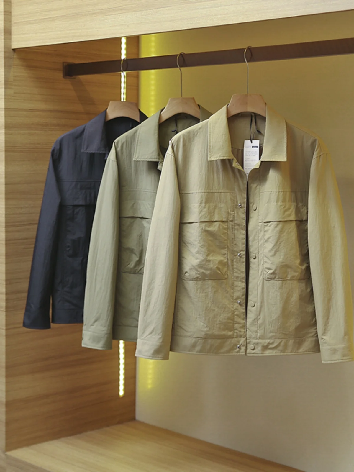 

Anti-Wrinkle Faionable Men's Jaet Spring Autumn Long Sve Stand Collar Versatile Striped Texture Workwear Sli Coat