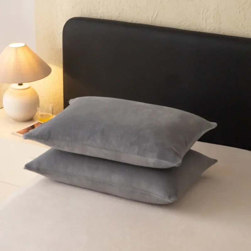 2025 New autumn and winter new milk velvet solid color simple, soft and skin friendly single pillowcase, a pair of pillowcases