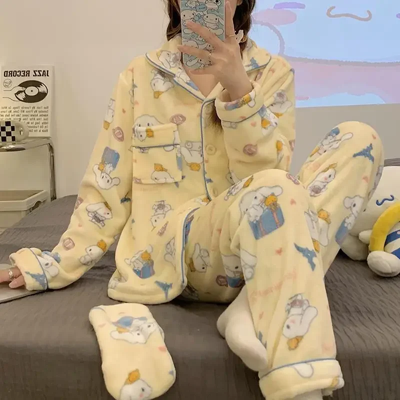 Sanrio Nieuwe Cinnamoroll Babycinnamoroll Thermische Pyjama Flanel Voor Dames Herfst En Winter Verdikte Fleece Gevoerde Huispyjama