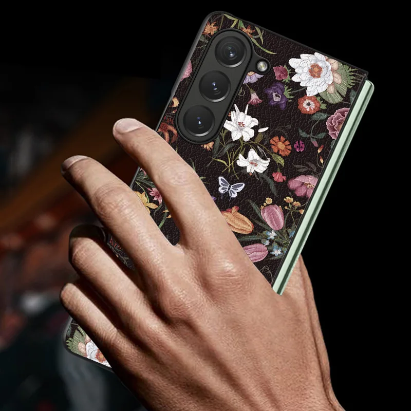 Case For Samsung Galaxy Z Fold 6 5 4 3 2 Creative Retro Small Floral PU Leather Shockproof Hard Mobile Phone Case Cover