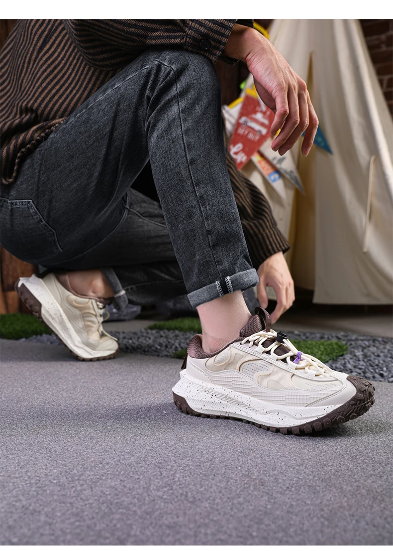 

2025 Summer Professional Lightweight Walking Hiking Shoes Unisex Breathable Casual Walking Shoes Multifunctional Shoes