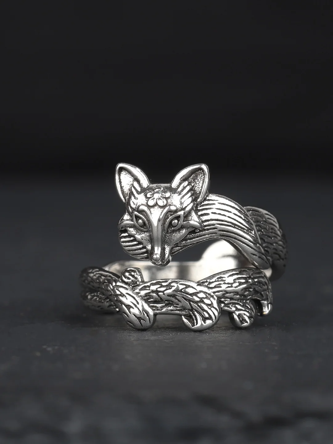 Retro  Ring Unisex Animal Shape 3D Nine-Tailed  Plum Blossom Pattern Personality Versatile Open Finger Ring Fashion Jew...