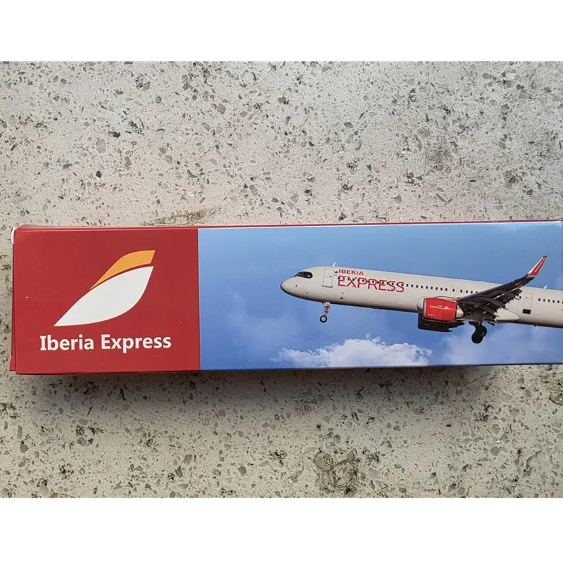 New 1:200 Scale A321NEO Spain IBERIA EXPRESS ABS Plastic Airplane Model Toys Aircraft Plane Assembly Collection Display
