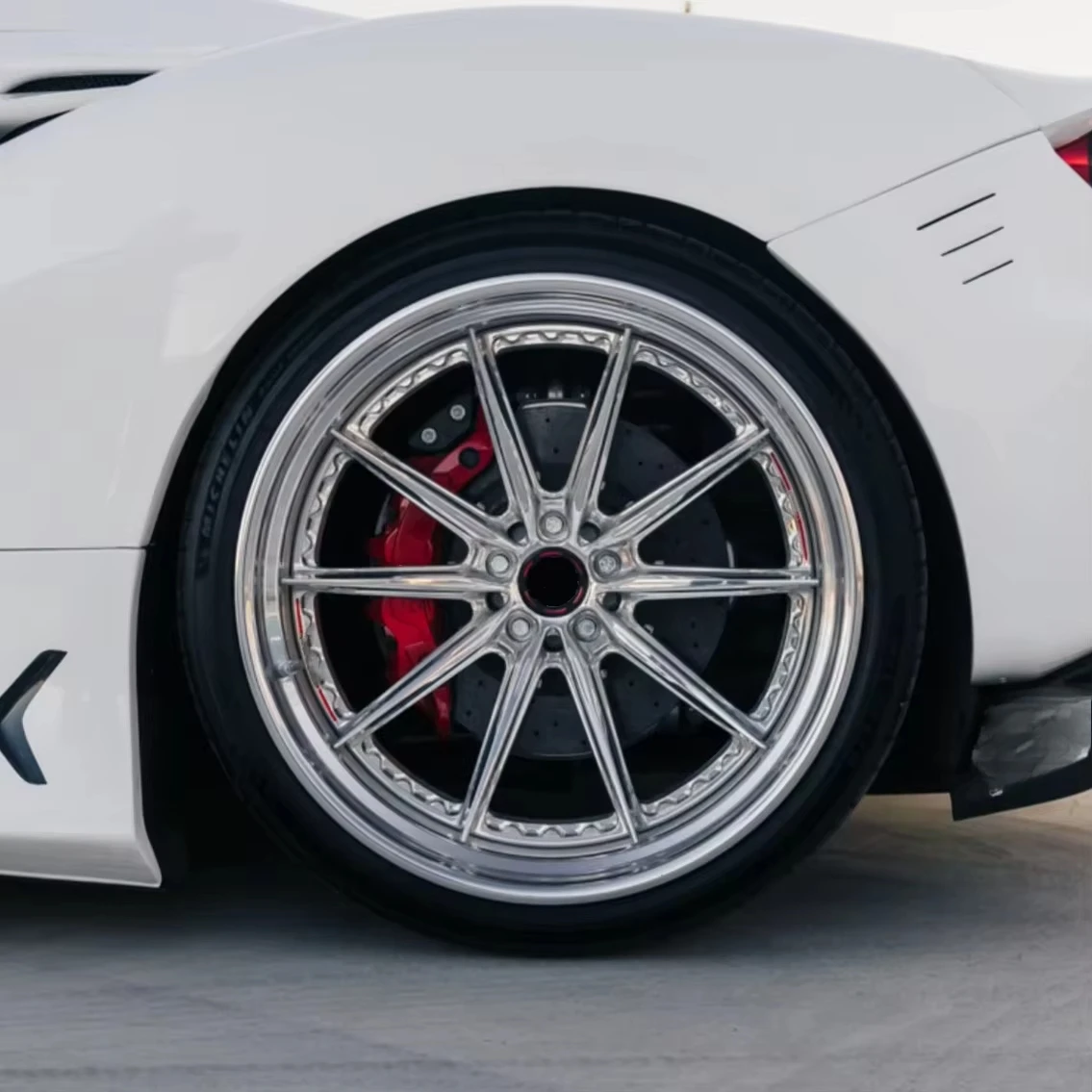 

New 3-Piece Forged Concave Wheel 5-Hole Aluminum Alloy Rims Sizes 5x114.3 5x127 5x130 Luxury Chrome for Ferrari F8 Wheels