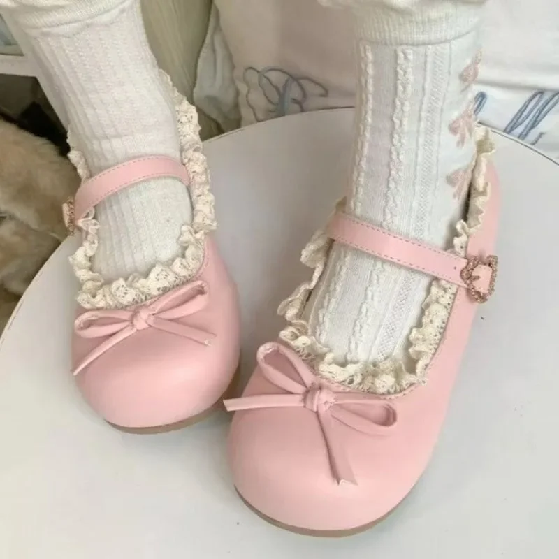 القوس عقدة الأحذية الكورية لينة جولة تو الأحذية النسائية فراشة 2025 فستان ممرضة مريحة شقة فراشة عقدة الأزهار أحذية Wom