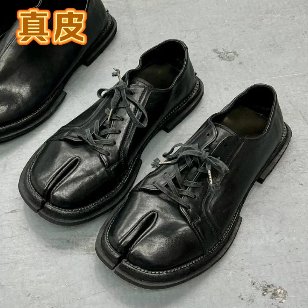 

Genuine Leather Loafers Tabi Men's Leather Shoes Lace up Thick Sole British Derby Shoes Split Toe Black Glossy Low top Moccasin