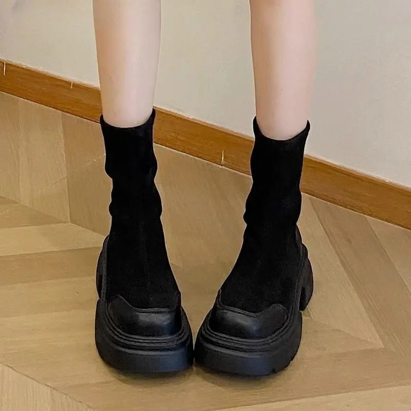 British style short boots for women autumn/winter 2026 new item  thick heel height increasing short boots for women