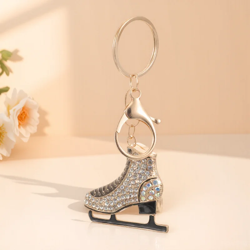 

Keychain Skating Chains Rhinestone Roller Skate Charm Figure Accessories Minature Keyring Decorate with Rollerskate