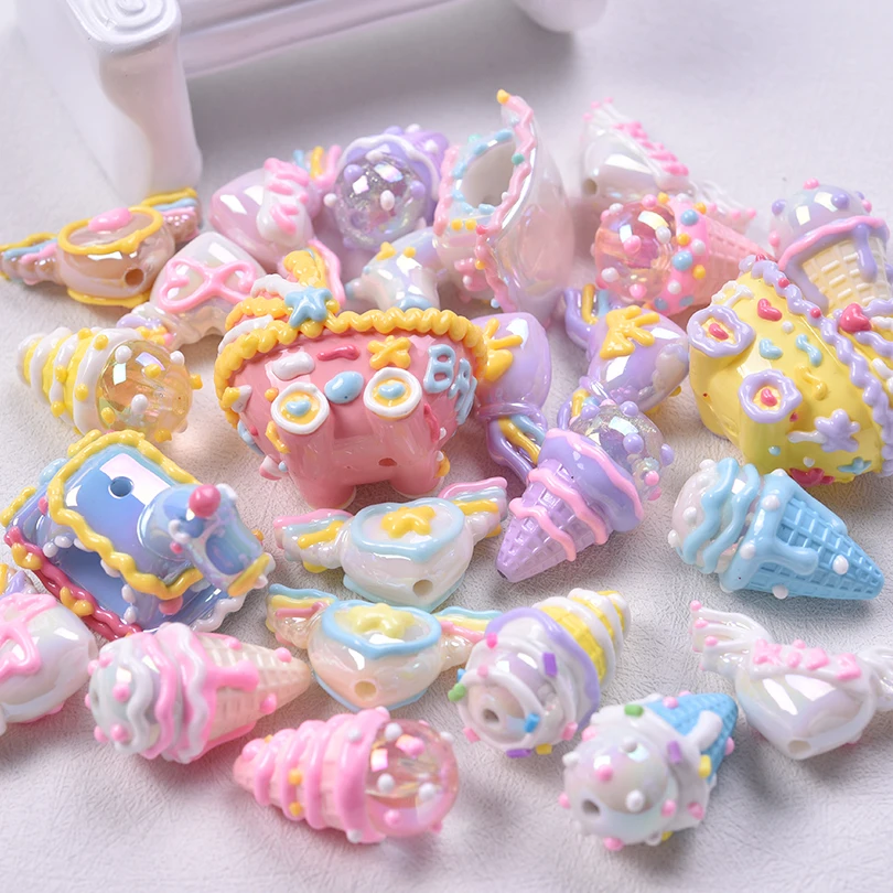 Mixed Cartoon Mini Cake Ice Cream Charms Bulk Random Hand Painted Angel Wing Heart Hot-air Balloon Spacer Beads Biżuteria Making
