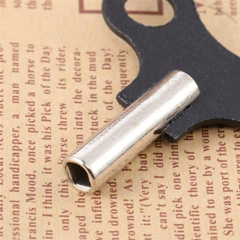 Durable Wooden Clock Daily Maintenance Repair Tool, Black Metal & Wood Winding Key
