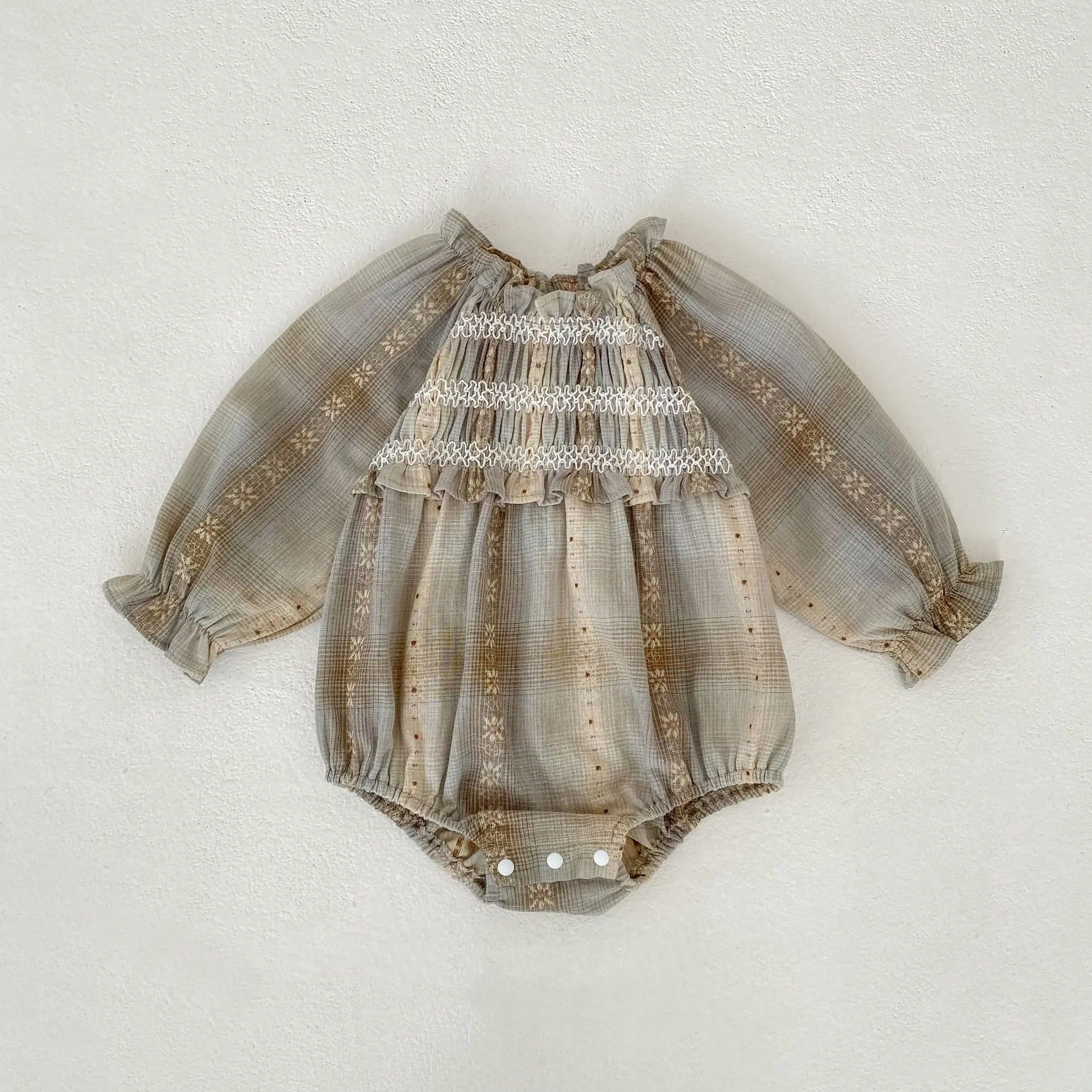2026 Spring New Baby Girl Long Sleeve Bodysuit Infant Cute Lace Collar Jumpsuit Cotton Casual Girls Dress Cute Sisters Clothes