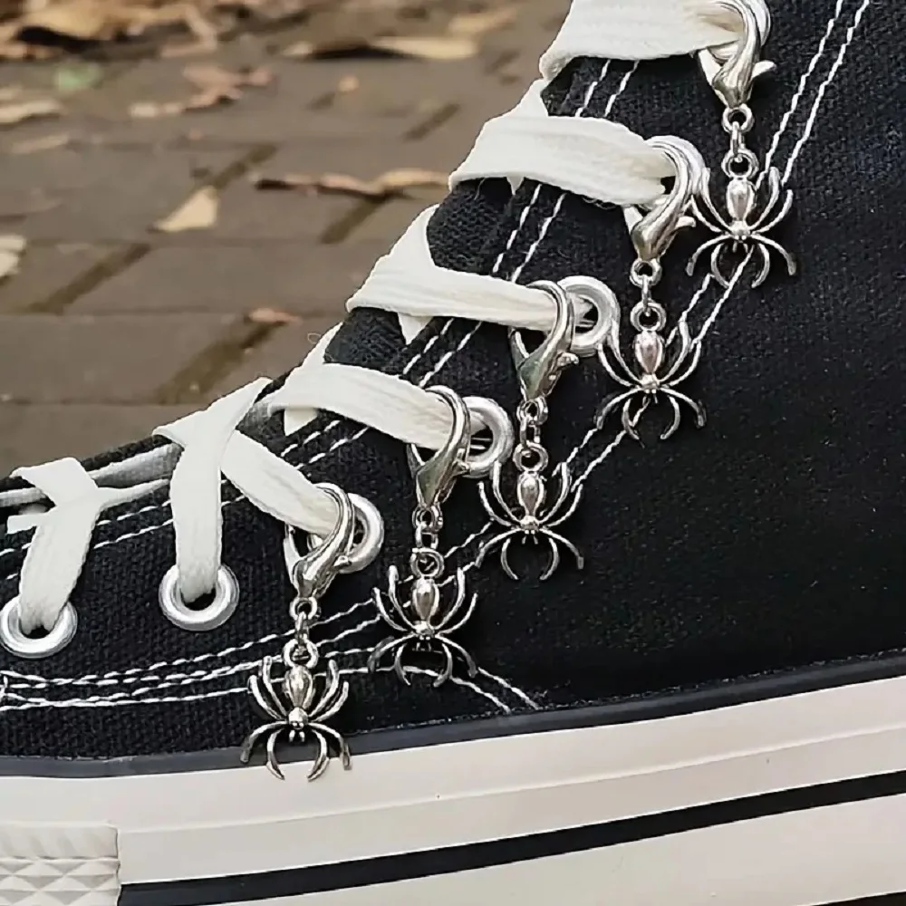 5pcs Vintage Gothic Spider Shoe Charms - Mini Realistic Spider & Web Shoe Suitable for Boots, Sneakers, - Easy Clip-On/Hook-On