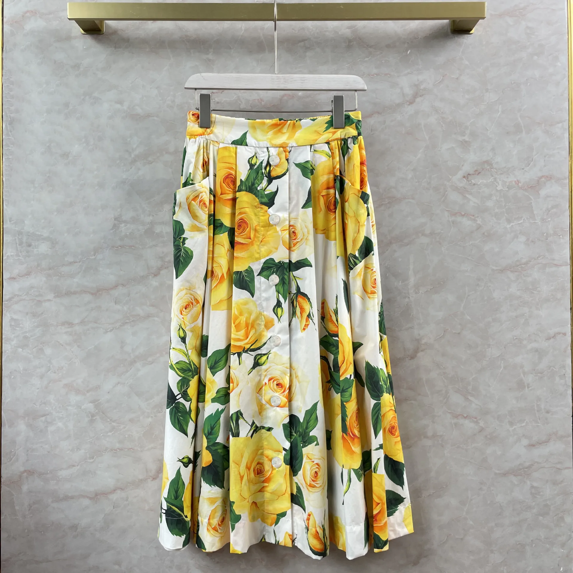 

2024 High Quality Yellow Rose Print Long Skirt Tight Waist Pleated Skirt