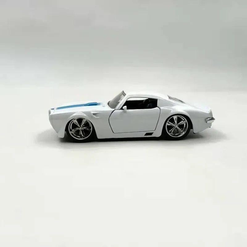 1:32 Bilancia 1972 Pontiac Firebird Modello di Auto In Lega di Metallo Pressofuso Veicolo Giocattolo per Collezione di Adulti Regalo Souvenir Display Show