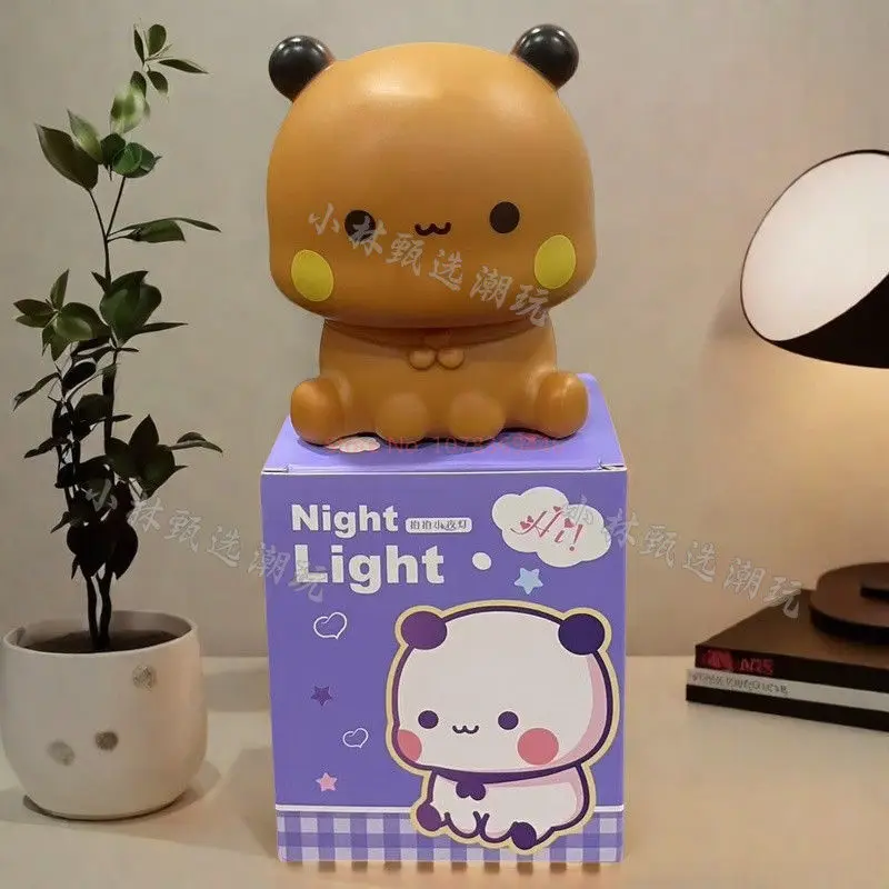 โคมไฟกลางคืนขนาดเล็ก 9 ซม. ลายการ์ตูน ใช้แบตเตอรี่ รูปแพนด้า บูบู & ดูดู น่ารัก ป้องกันสายตาเด็ก ของเล่นตั้งโต๊ะข้างเตียง ของขวัญ