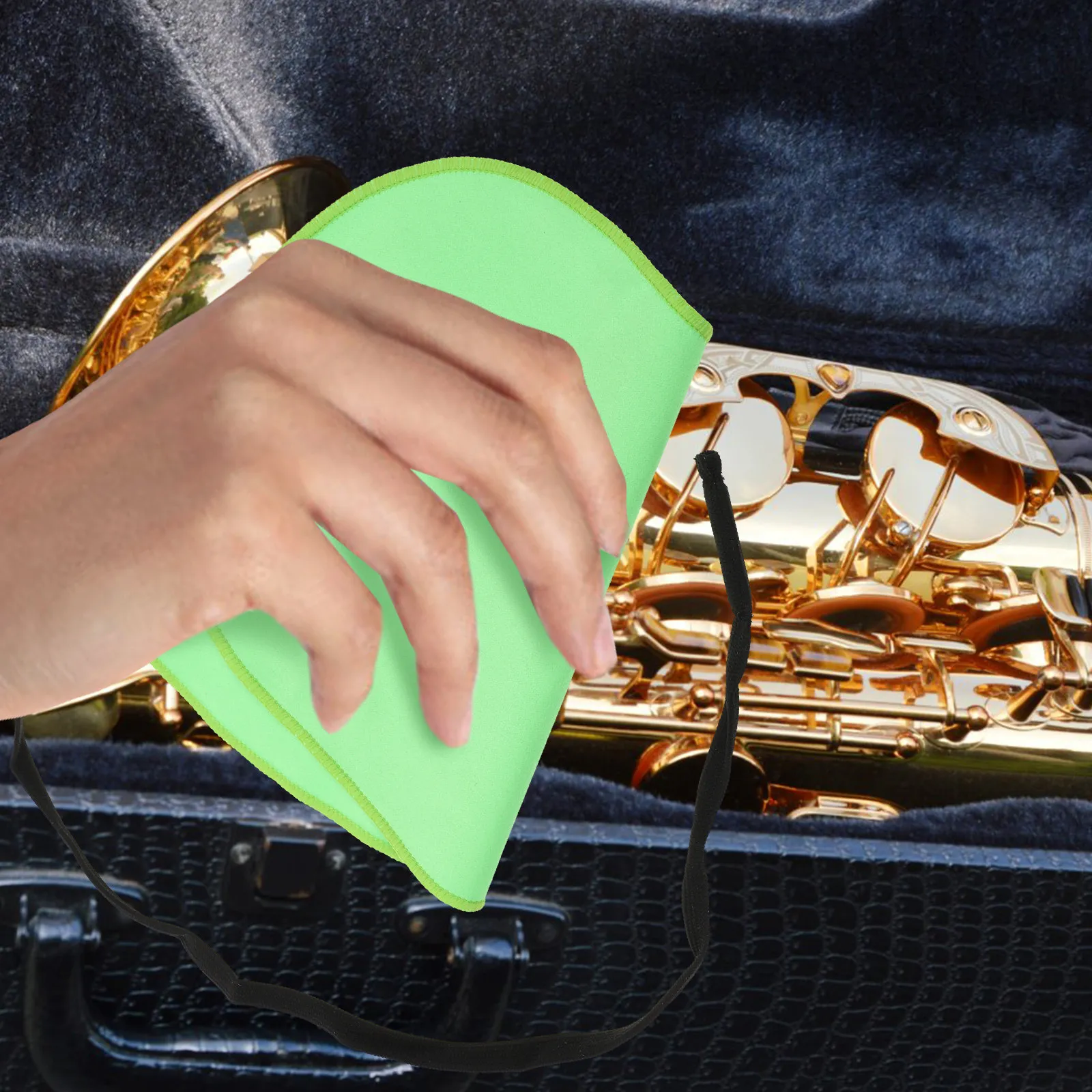 Multi Purpose Clarinet Cleaning Cloth Designed for Inside Tube and Surface Cleaning Protects Against Moisture Keeps Saxophone