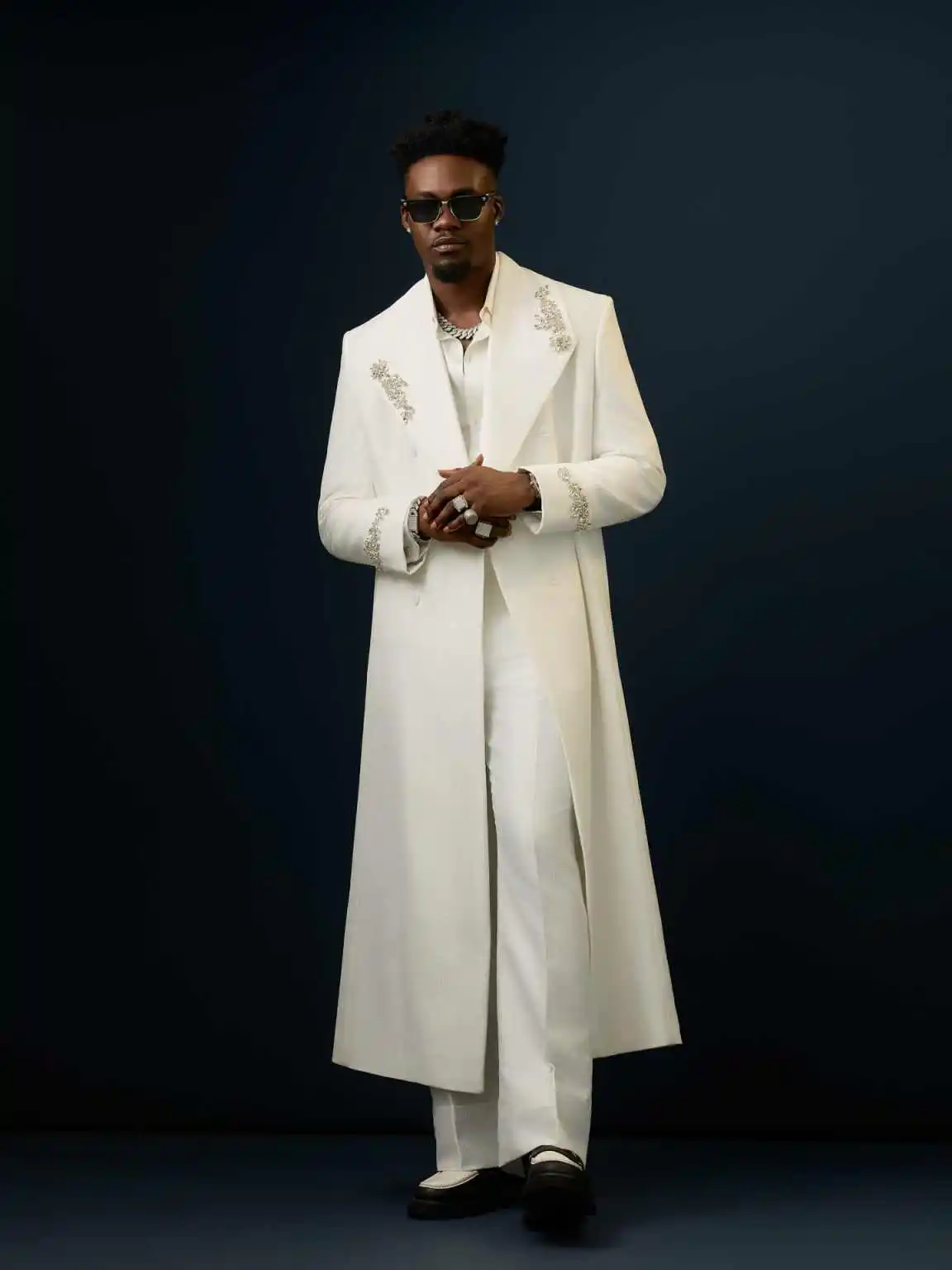 Fashion Men Overcoat 1 Piece Single Breasted Shawl Lapel Applique Crystal Formal Business Banquet Customized Chaqueta Hombre