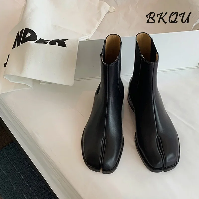 BKQU Pig Foot Boots Women 2024 Autumn New British Wind Horseshoe Ankle Boots Elastic Personality Design Chelsea Boots