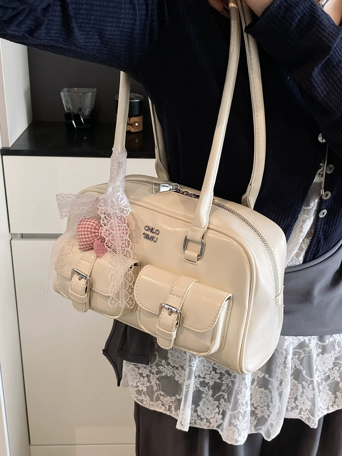 

Large Bowling Bags Summer Commuter Totes for Women 2025 New Fashion and Versatile Single Shoulder Underarm Bag Handle Pillow Bag