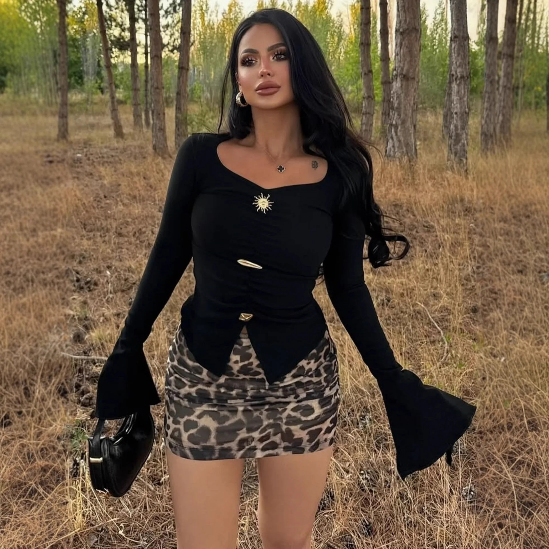 

2026 New Arrival Women's American Style Sexy Top Round Neck Flare Sleeve Slim Fit Ruched Top