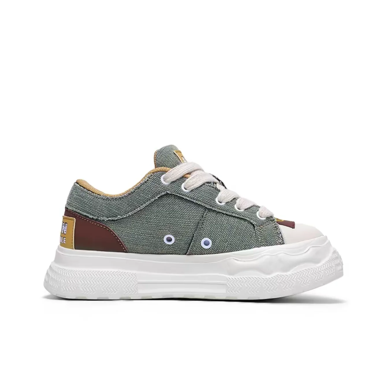 2026 Autumn Winter New Denim Light Green Casual Skateboarding Shoes EVA Sole Thick-Soled Height Increasing Board Shoes