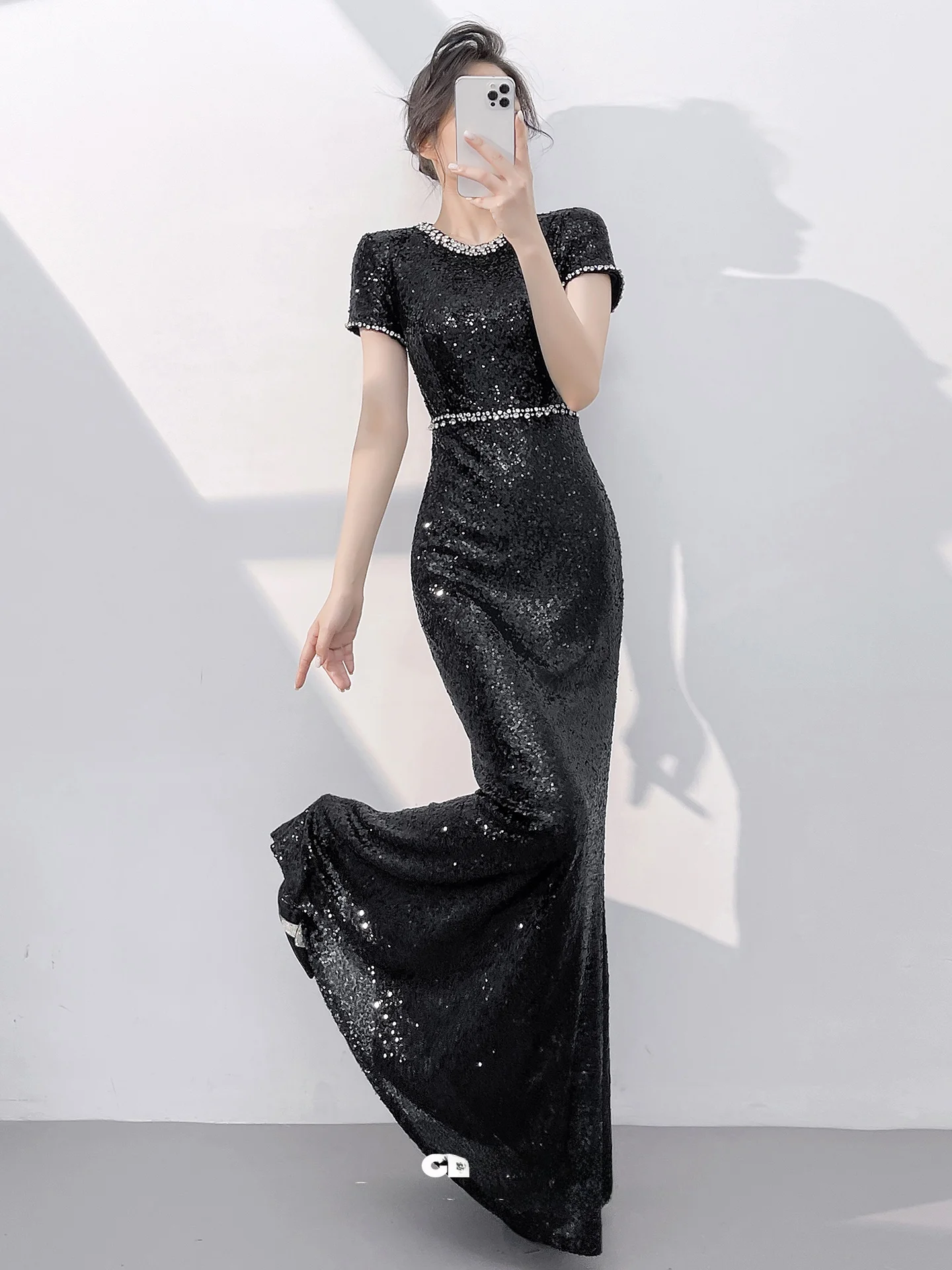 

Ele Bla Evening Gown Women's 2025 New High-End Feel Festival Spirit Celebri Annual Meeting Host Tail Bright Sparkle