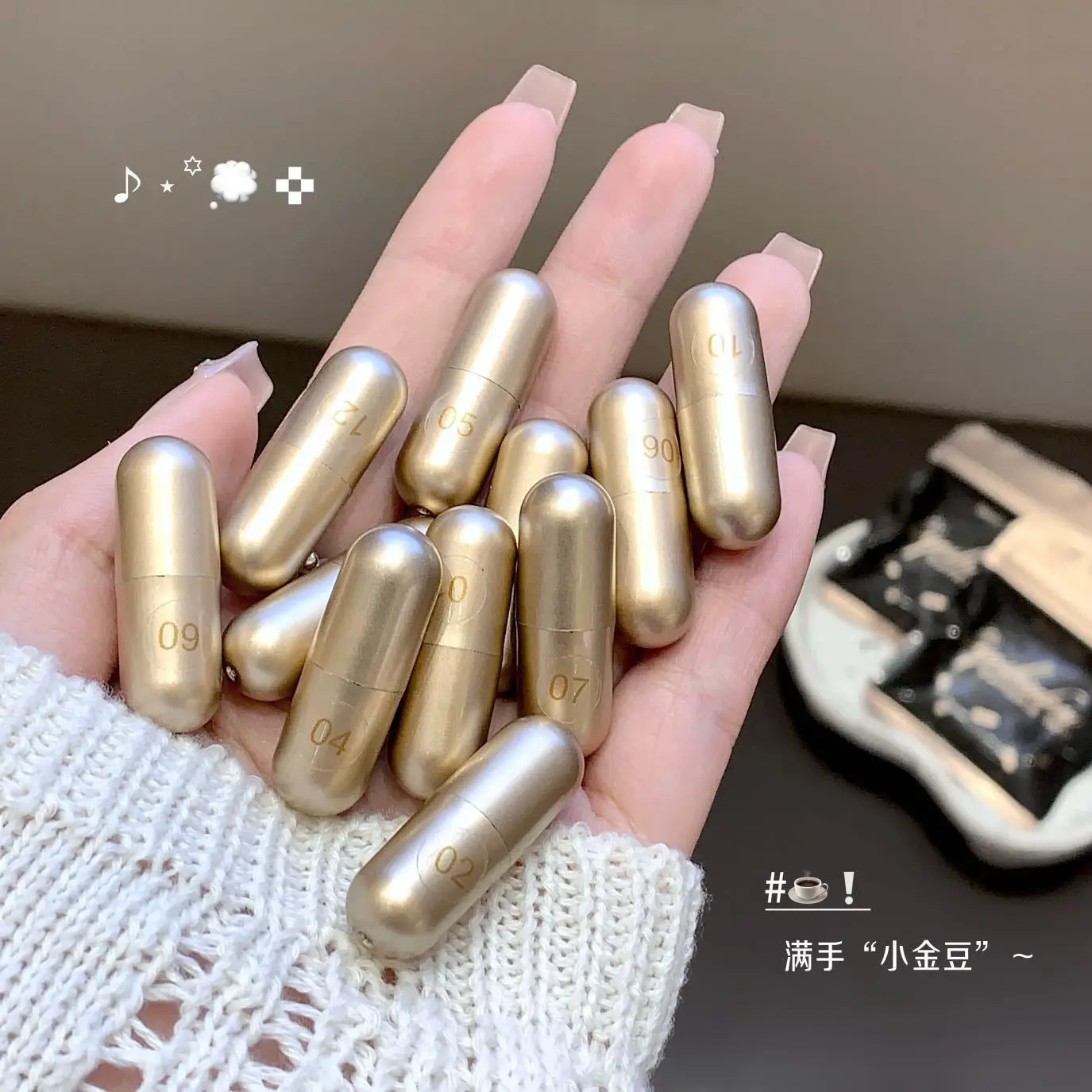 MAGIC CASA Ombretto a capsula a 12 colori Evidenzia metallizzata Under-Eye Shimmer Compatto Portatile Pratico Bellissimo accattivante