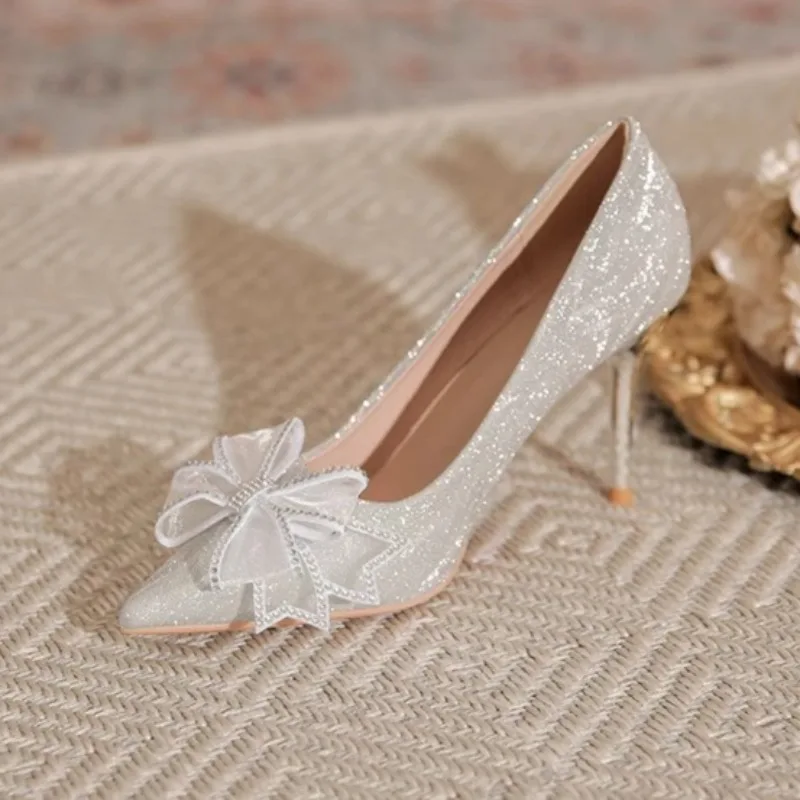 صيف جديد مدبب الترتر شبكة فراشة عقدة الانزلاق على مقاومة للاهتراء عالية الكعب للنساء أحذية النعال الحفلات