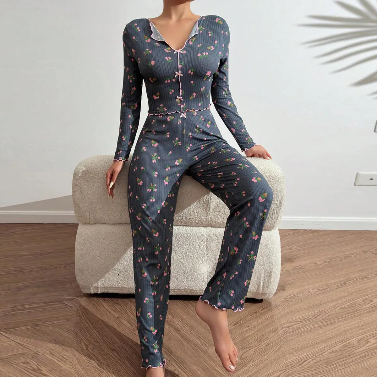 Black Floral print Women\'s Pajamas Sets Autumn Winter New Sexy Long Sleeve Tops Long Pants Korea Home Suit Night Wear Sleepwear