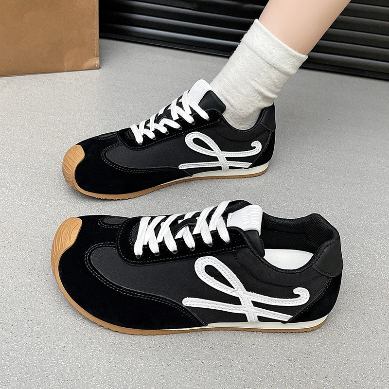 In Spring and Autumn, The New Women's Casual Retro Sports Shoes Are Light and Soft-soled, Comfortable Forrest Gump Low-top Shoes