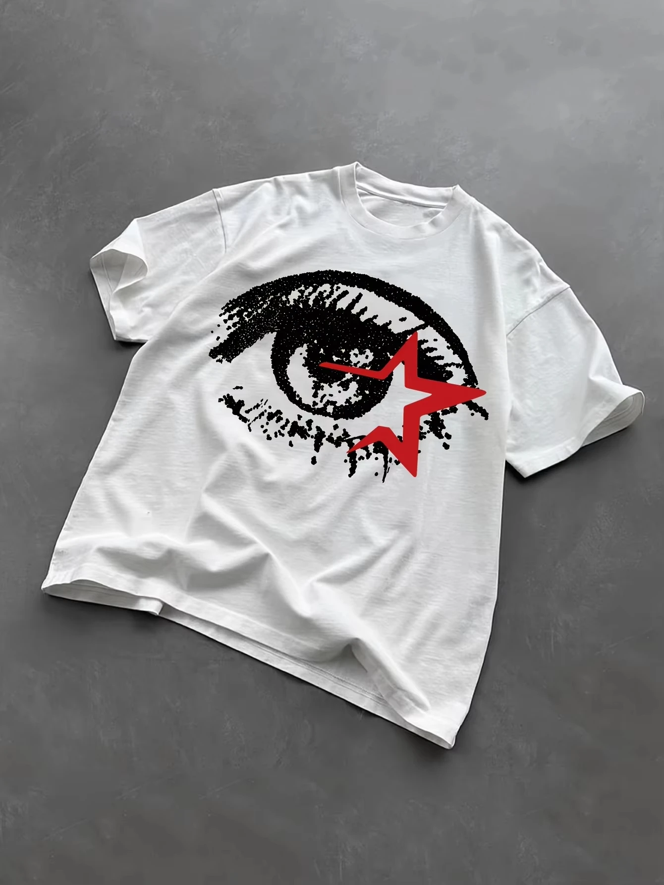 

Men's and Women's Y2K Fashion T-shirt with Big Eye Print Round Neck Loose Fit Summer Street Style Unisex Outdoor Wear Y2k