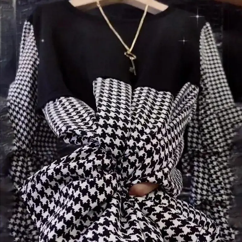 Kemeja wanita Korea Houndstooth, blus bergaya tali serut musim semi musim gugur kerah O tambal sulam kasual palsu dua potong baju lipat