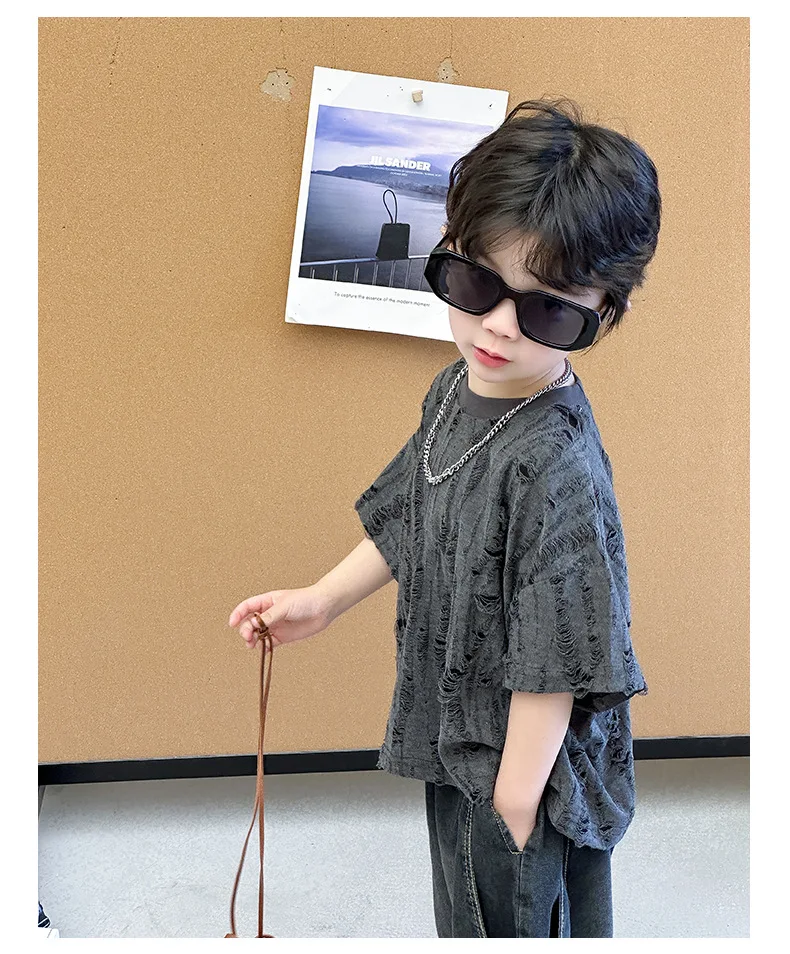

2pcs Set Boys Grey Hole Short Sleeved T-shirt+ Denim Shorts Summer Suit 2025 New Fashion Baby Clothes Handsome Kid Clothing