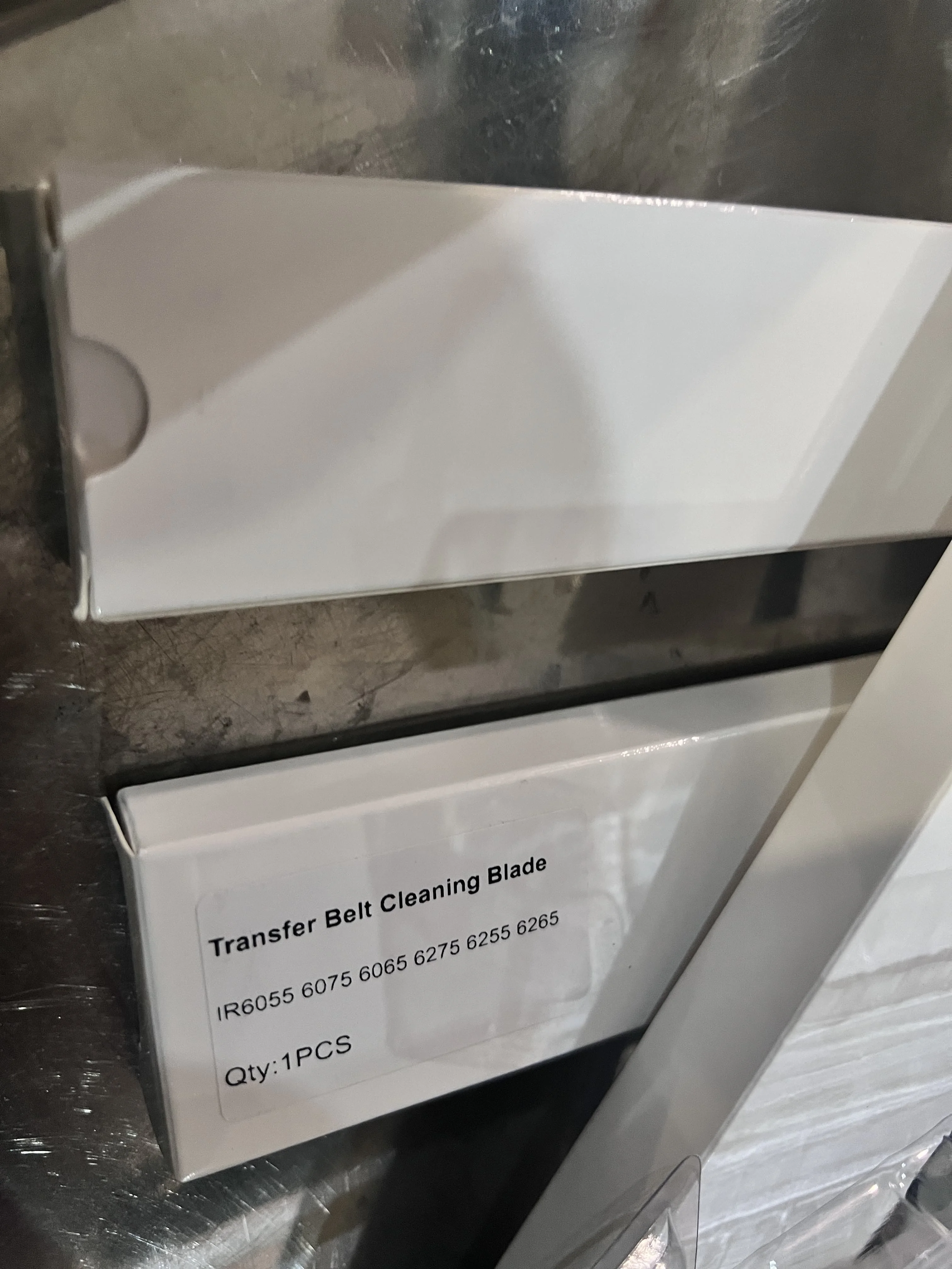 

Transfer Belt Cleaning Blade FC6-1647-000 for Canon IR6055 IR6065 IR6075 IR6255 IR6265 IR 6055 6065 6075 6255 6265 6275