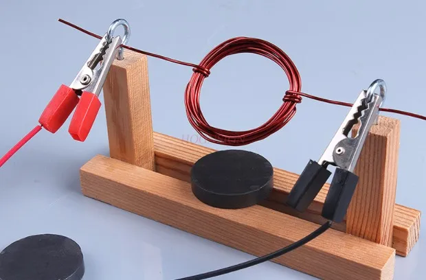 Motore elettrico semplice fatto in casa fatto a mano piccola invenzione sussidi didattici sperimentali elettromagnetici per studenti dei bambini