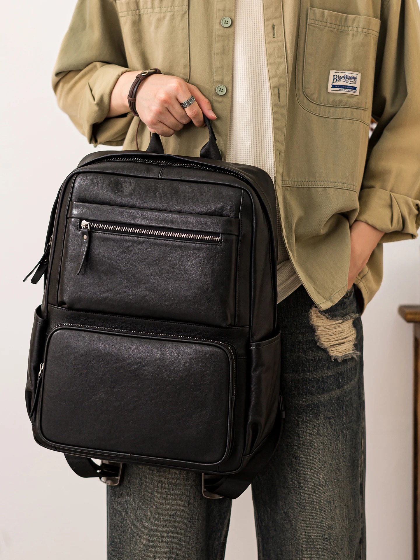 PNDME casual handmade vegetable tanned cowhide men large-capacity backpacks outdoor travel work genuine leather laptop schoolbag