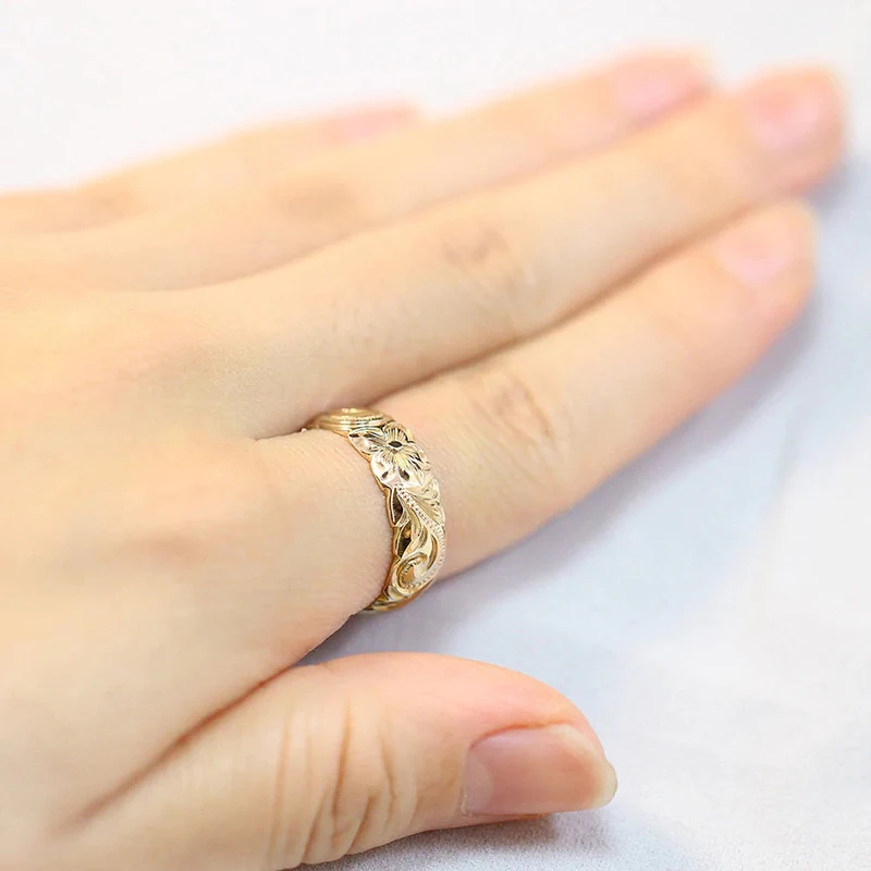 Huitan Aesthetic Women Wedding Rings with Flower Pattern Luxury Gold Color Proposal Engagement Rings Statement Accessory Jewelry