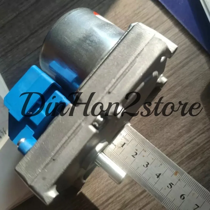 Pellet fireplace feeding motor feeding energy-saving heating furnace pushing motor