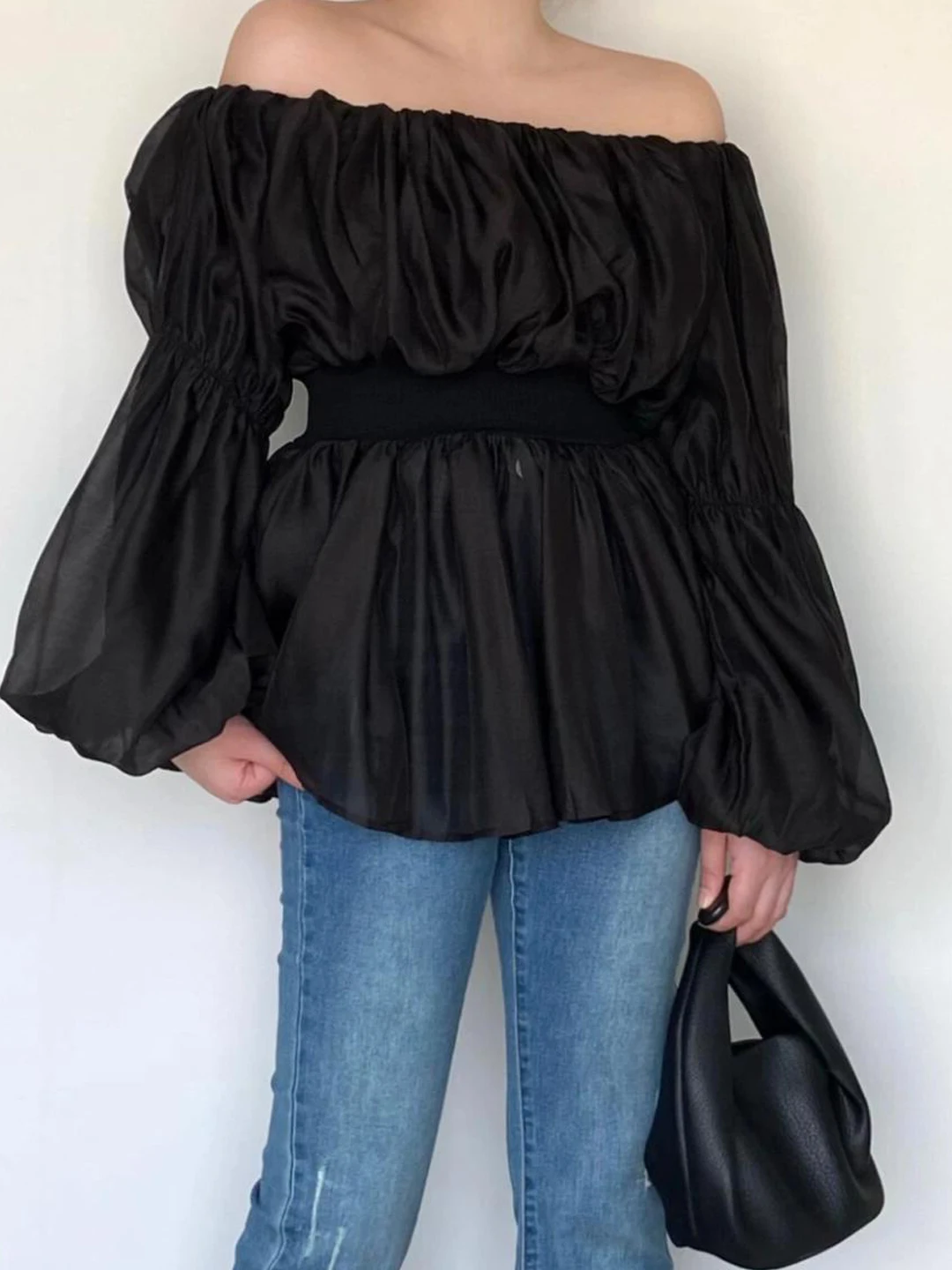 

Женская блузка во французском стиле с одним открытым плечом, пышными рукавами и сетчатыми вставками, весна-лето, универсальная, с плиссировкой на плечах, элегантный топ