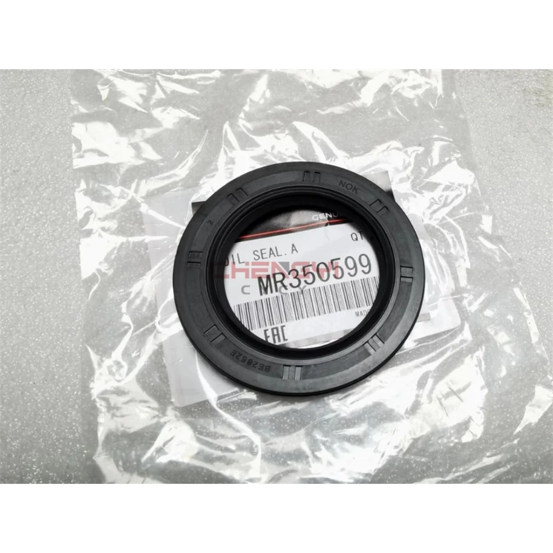 Transmission Rear Oil Seal Transfer Case Front Oil Seal For Pajero Montero K96W KH6W KH9W V63W V73W V78W V93W V97W V98W MR350599