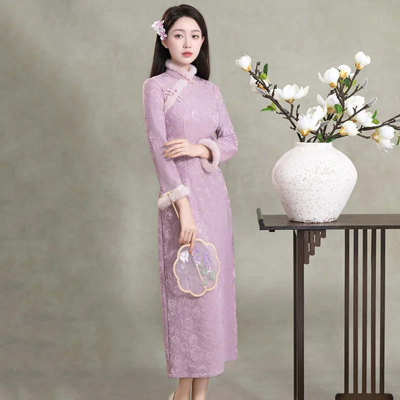 Różowa Gruba Zimowa Nowa Chińska Sukienka Cheongsam z Długim Rękawem Ulepszona Retro Jesienno-Zimowa Qipao dla Młodych Kobiet