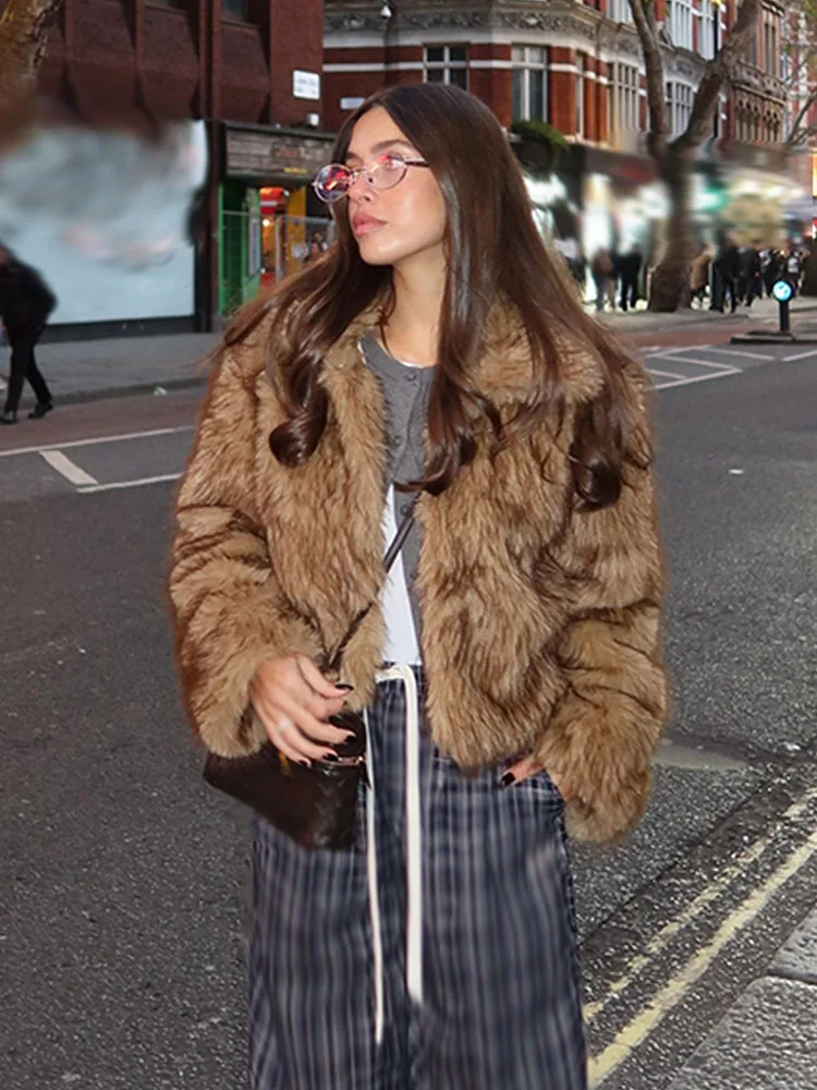 

HH Woman Fashion Winter Long Sleeves Lapel Zipper Faux Fur Effect Short Overcoat Female Loose Comfortable Street Style Jacket