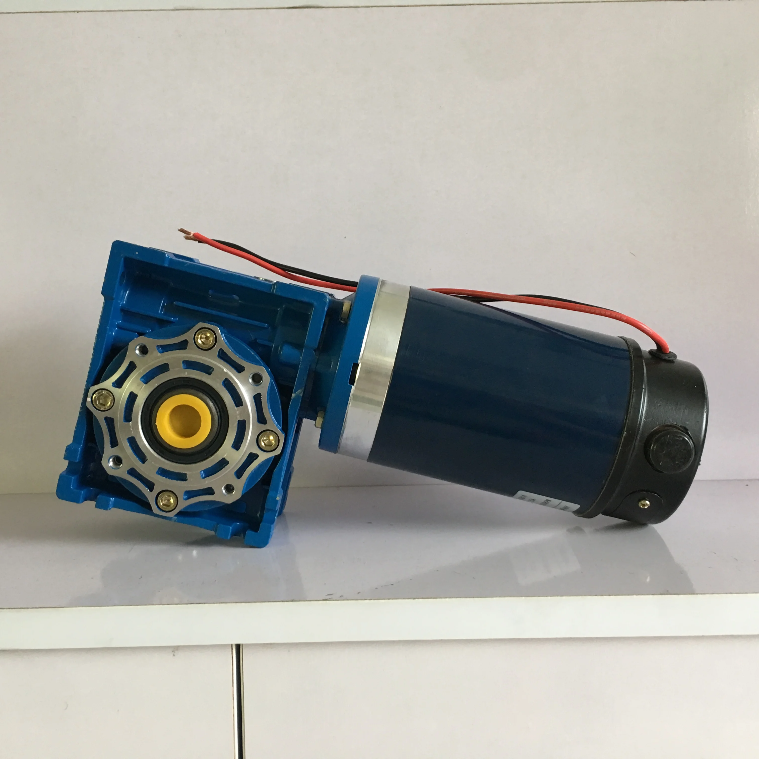 Factory Wholesale 110mm 12V 24V 48V 300W 500W 800W Electric Right Angle Dc Worm Gear Reduction Motor with Encoder