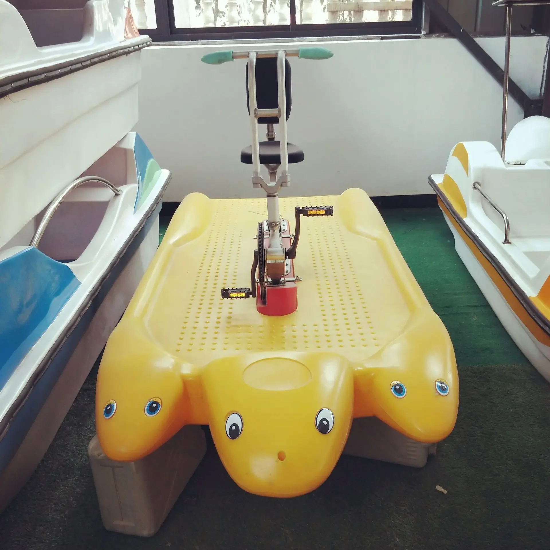 Plastic Water Bike Fish Style Double Seat Pedal Foot System Fresh Salt Use Sea Park Tent Save Power Bicycle