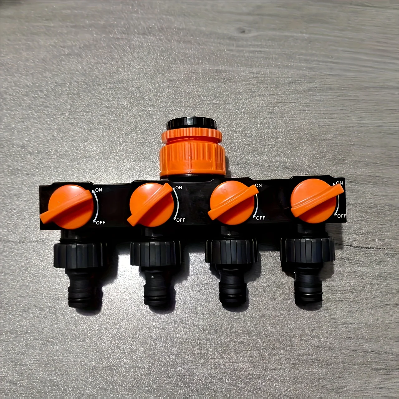 4-Way Garden Hose Splitter With 4 Independent Valves Leakproof Outdoor Water Distributor For Lawn Garden Car Washing Irrigation