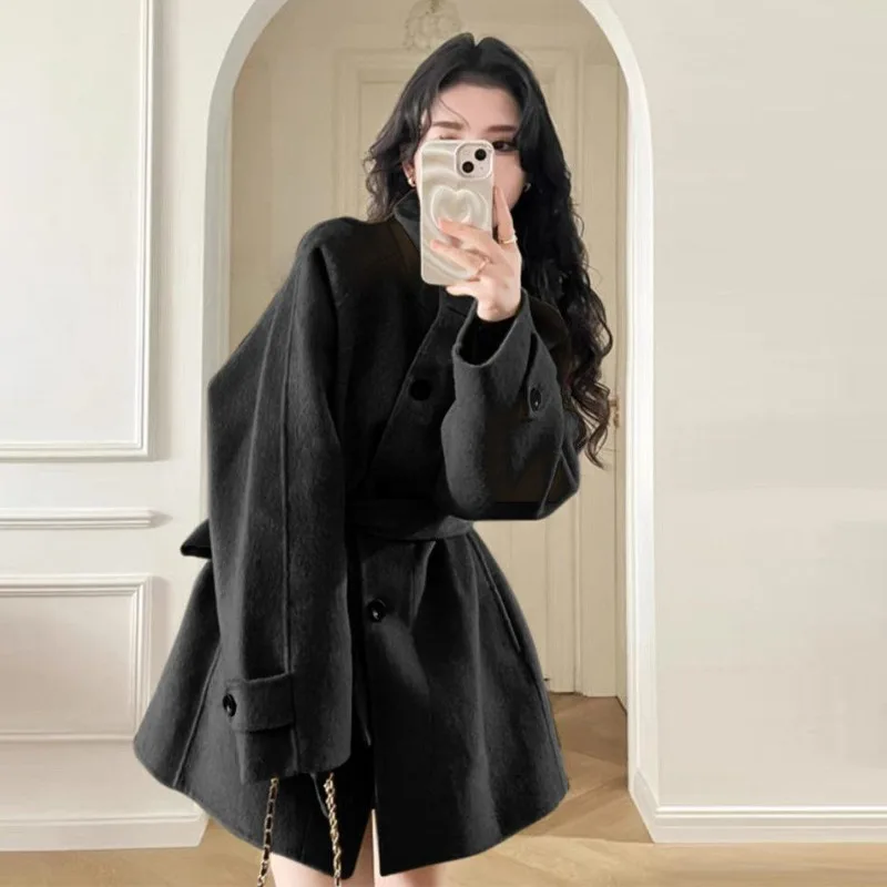 Short, Double-sided Fleece, High-end Woolen Coat for Slimming in Autumn and Winter, Women's Stand-up Collar, Petite Woolen Coat.