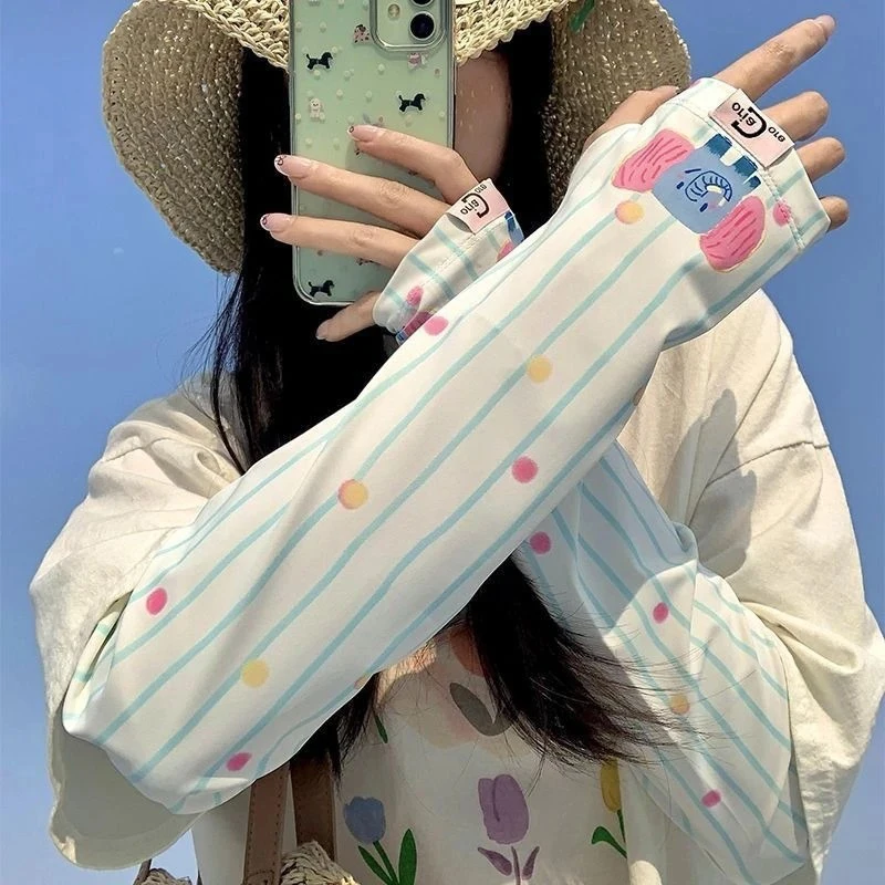Korean Ice Silk Sun-protective Sleeves for Girls Cartoon Printed UV Protection Arm Sleeves Women Thin Sun Protection Oversleeve view 3