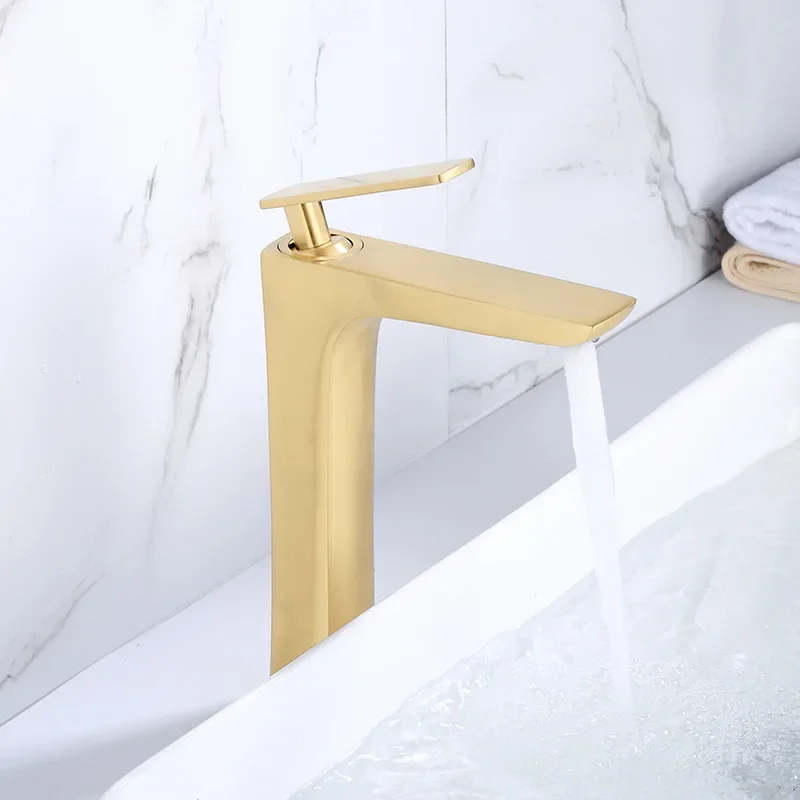 

Basin Faucets Elegant Brushed Gold Bathroom Hot and Cold Water Basin Mixer Tap Brass Toilet Sink Water Crane