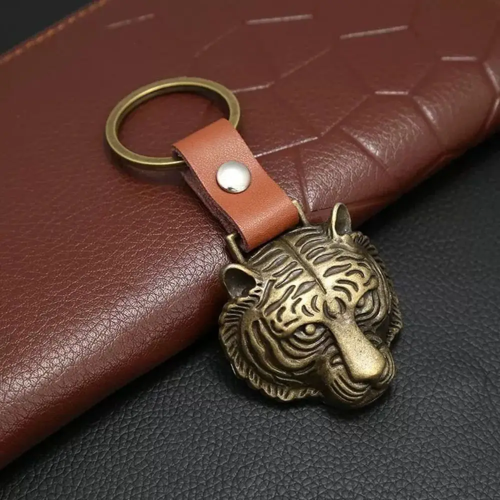 Retro Tiger Bottle Opener Keychain, Metal Leather Beer Opener, Car Accessories, Gift for Men